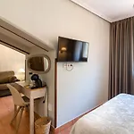 酒店 Restaurante La Casa De Juansabeli 2*