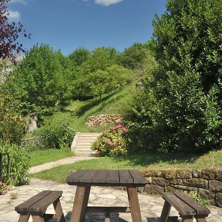 Logis Restaurante La Casa De Juansabeli 2*