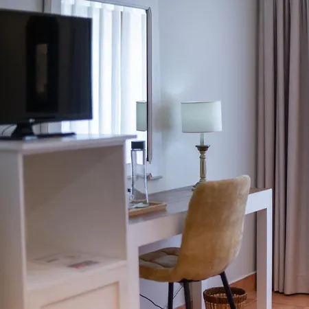 Logis Restaurante La Casa De Juansabeli Hotel