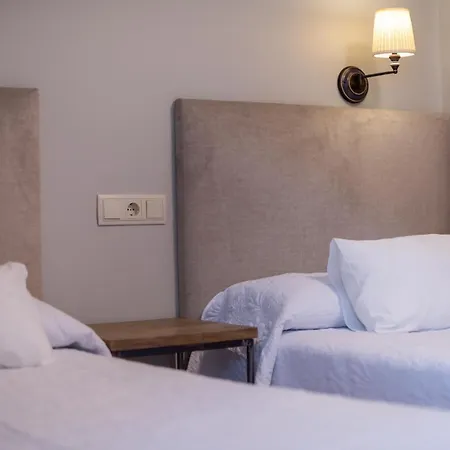 Logis Restaurante La Casa De Juansabeli 2* Las Arenas