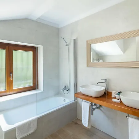 Hotel Logis Restaurante La Casa De Juansabeli