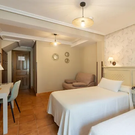 Restaurante La Casa De Juansabeli Szálloda 2*