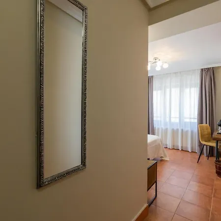 Logis Restaurante La Casa De Juansabeli Hotel 2*