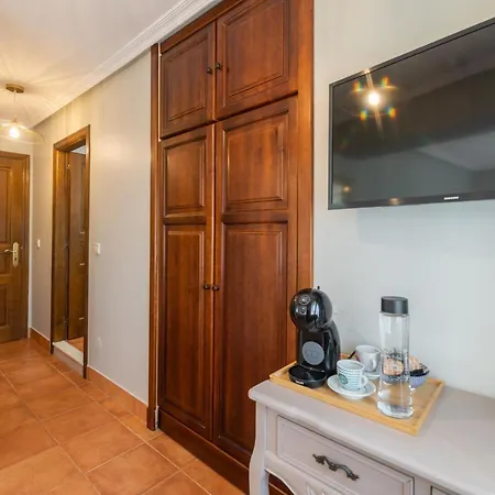 Logis Restaurante La Casa De Juansabeli