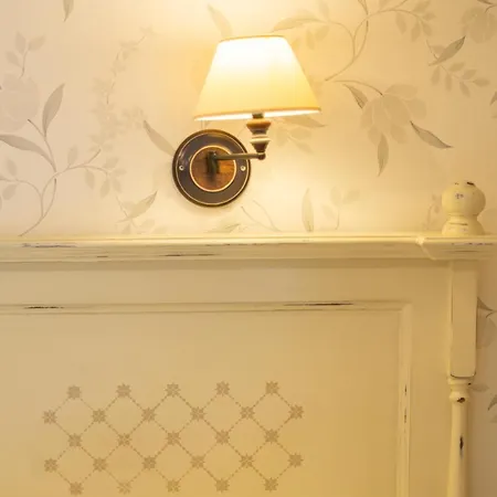 Hotel Logis Restaurante La Casa De Juansabeli