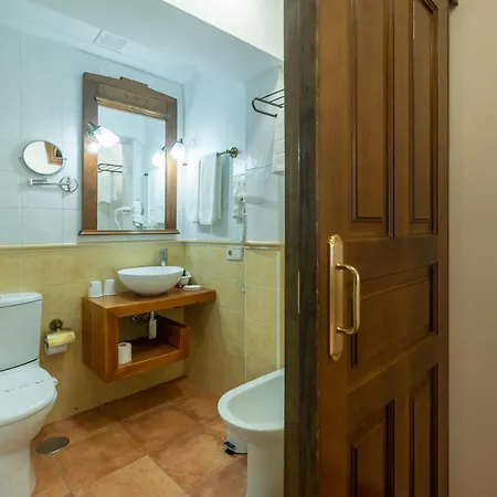 Hotel Logis Restaurante La Casa De Juansabeli Las Arenas